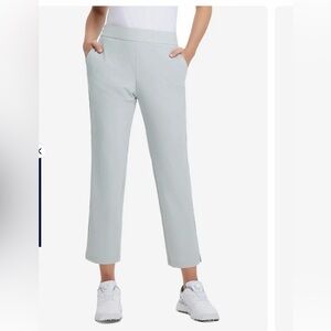 NWT MAELREG Women's glacier Light Gray performance Pants draws moisture away
